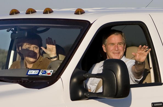 Illustration for article titled Pics: Bush giving world leaders rides in his F250